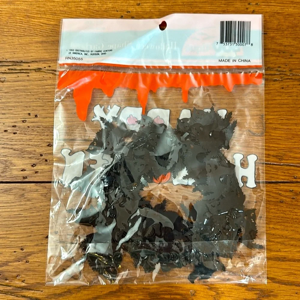 Boo-tique Halloween Shaped Garland NWT Lot of Two Black Cats Vintage 1993